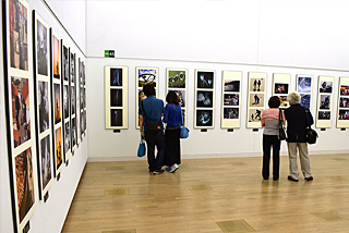 第63回二科会写真部展（第100回二科展）会場風景